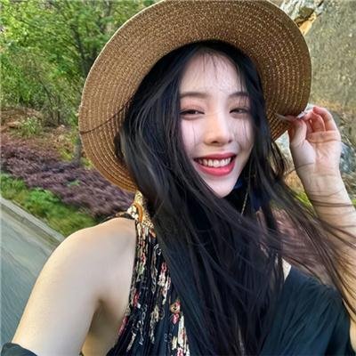 雾锁青松终见月